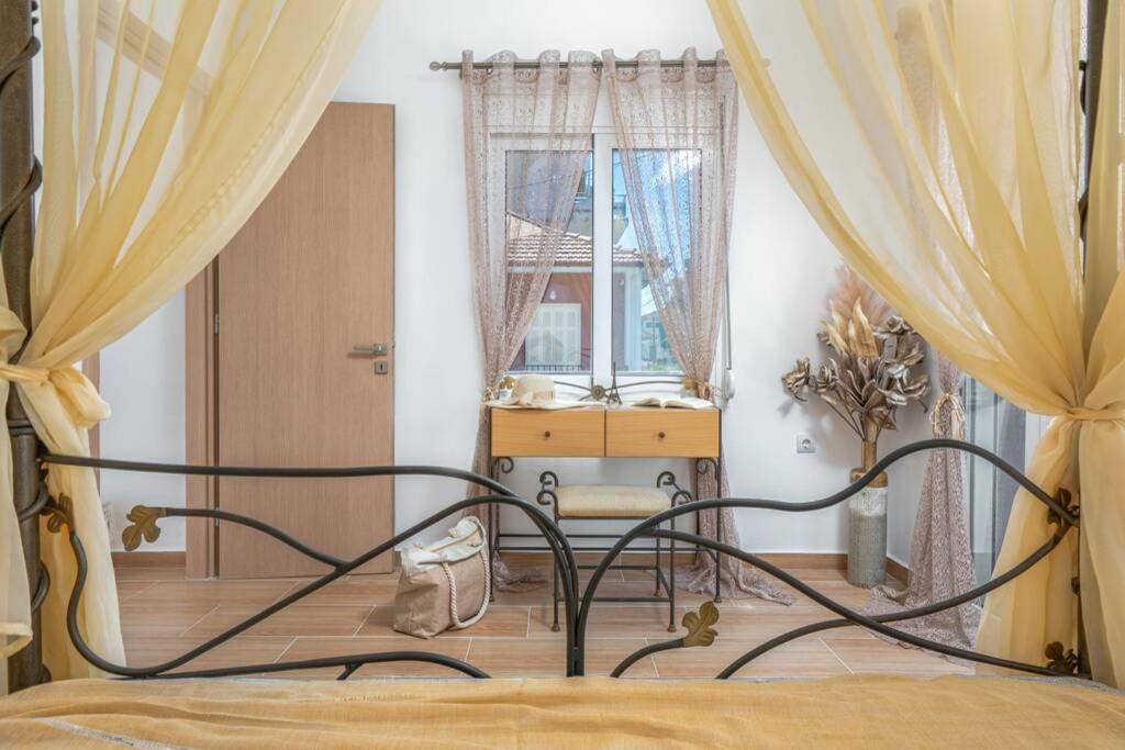 Dennis City Center Elegant Apartment Zákynthos by Eksteriør billede