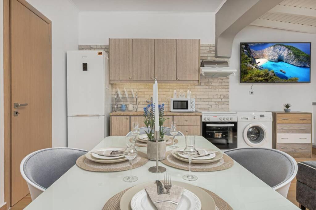 Dennis City Center Elegant Apartment Zákynthos by Eksteriør billede